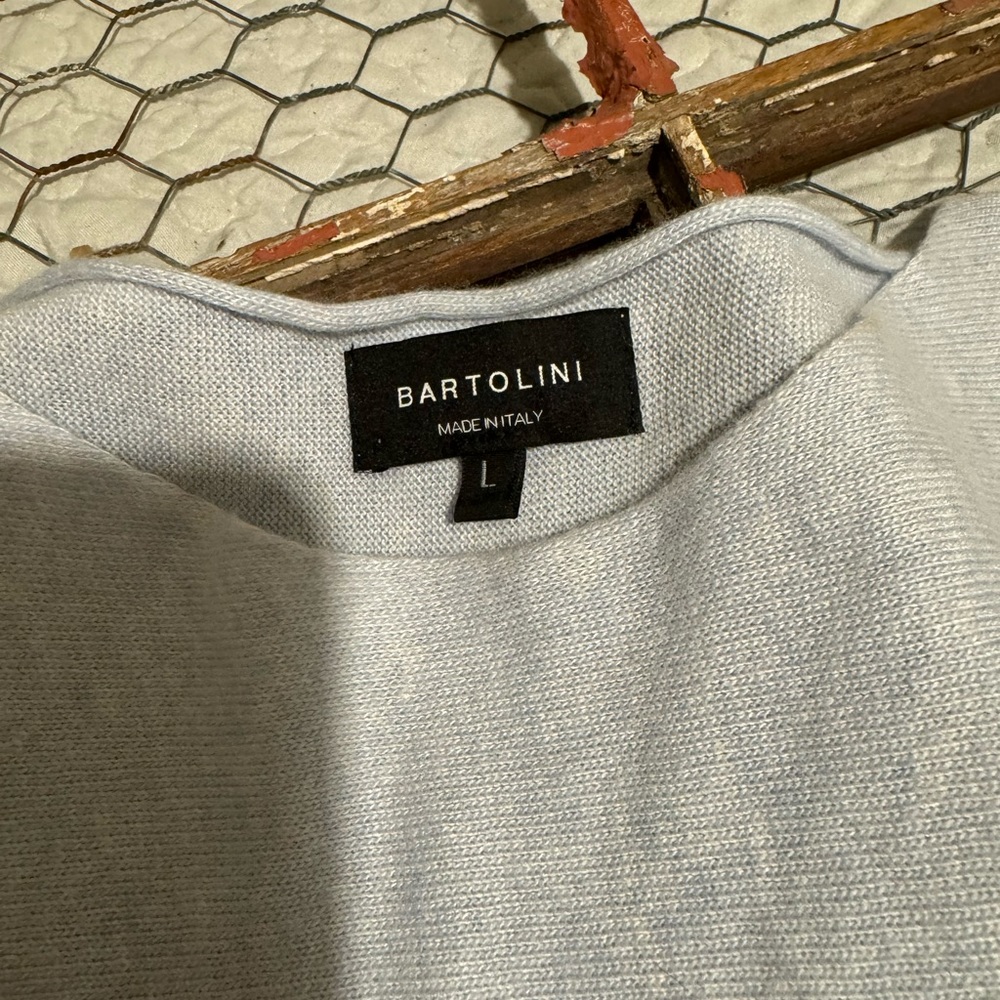 Sweater - Picture 5 of 5